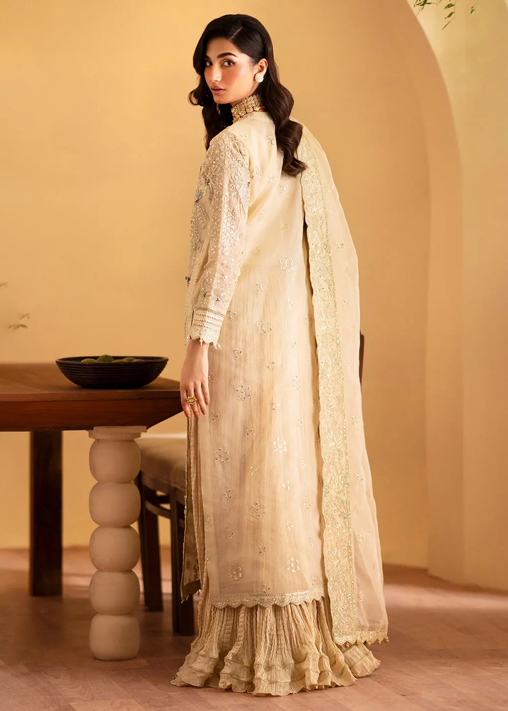 Romansiyyah Luxury Formals '24 by Emaan Adeel | ZAFIA