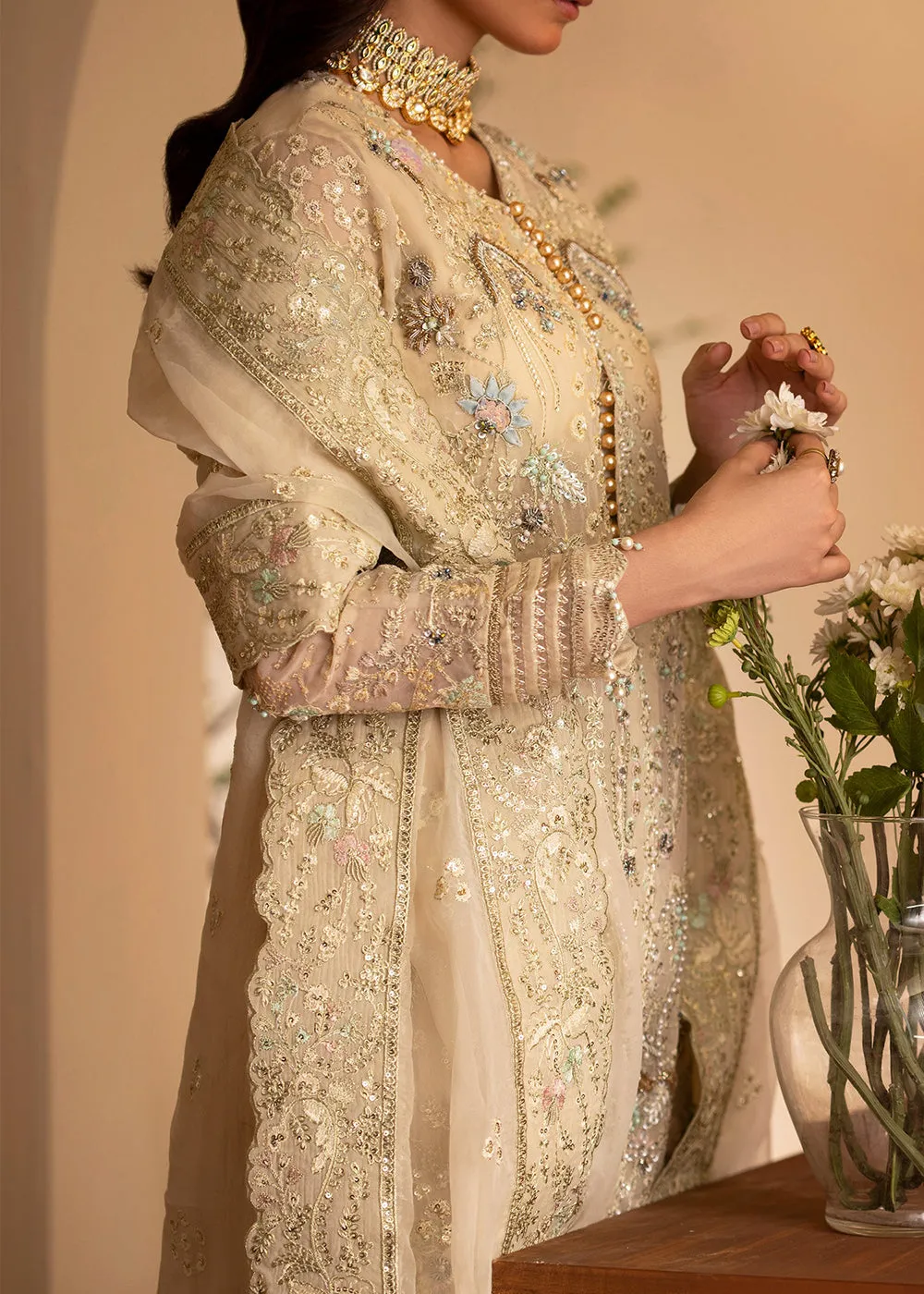 Romansiyyah Luxury Formals '24 by Emaan Adeel | ZAFIA